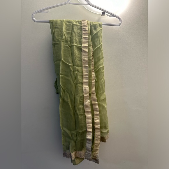 Brand new 3 piece pakistani suit - Picture 5 of 5